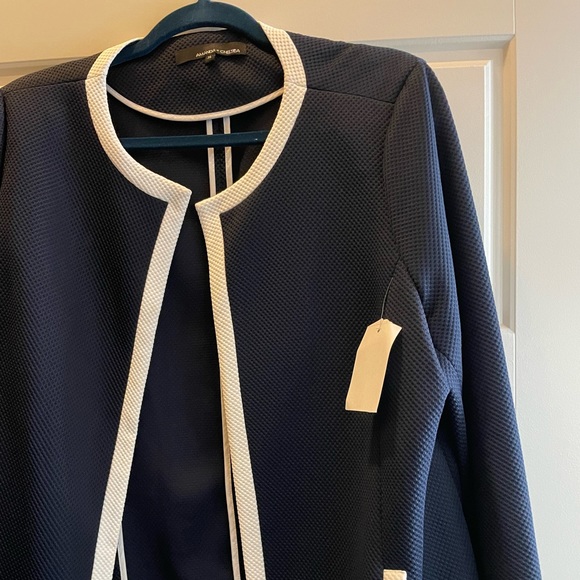 Classic jacket - Picture 2 of 5